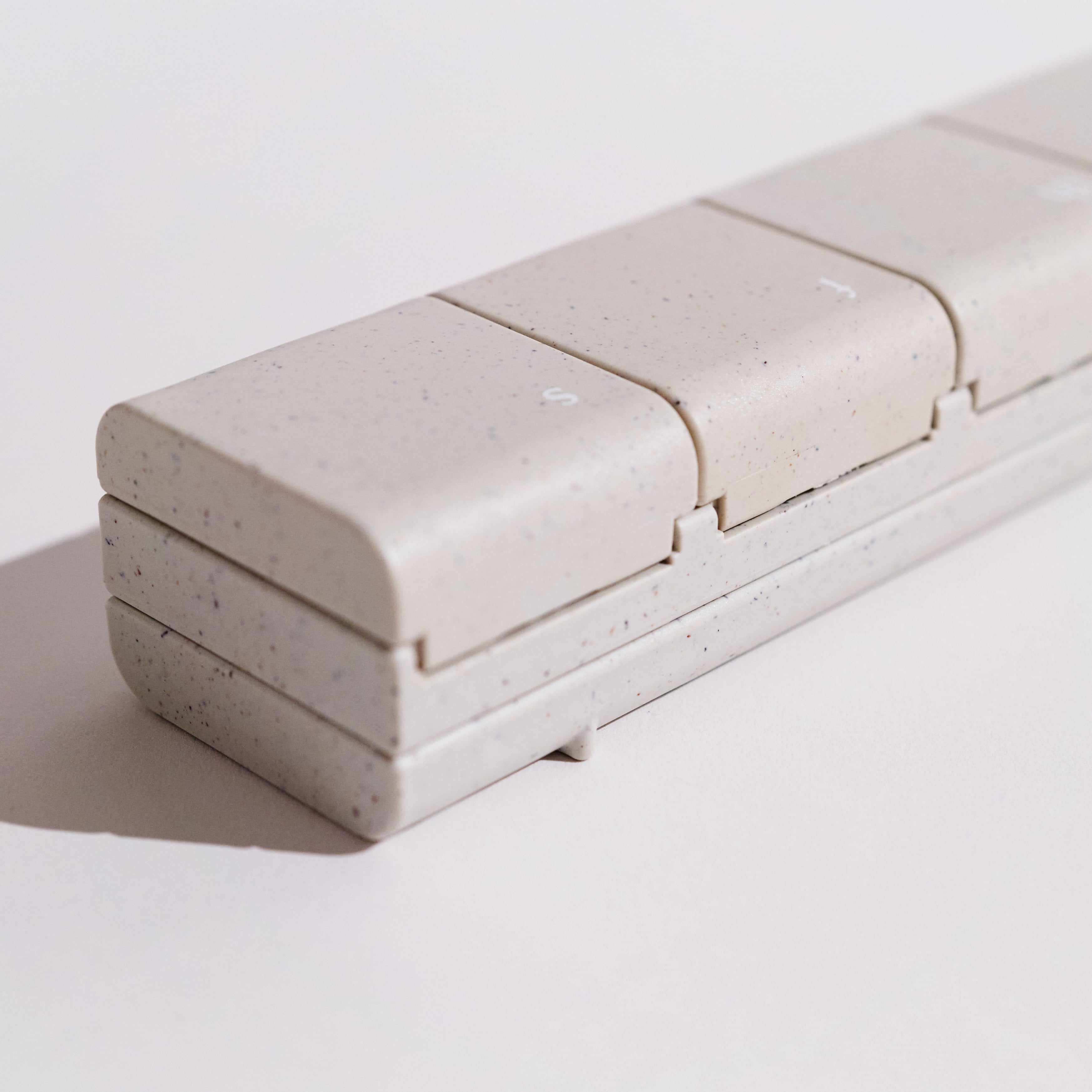 AndAgain 7-day pill case close-up